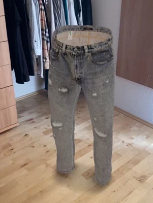 AR Jeans